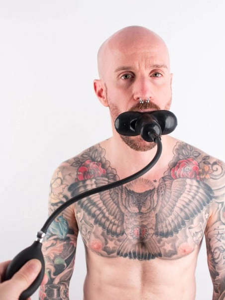 Rubber Fetish Baillon Papillon Latex 1 Rubber Fetish Baillon Papillon Latex