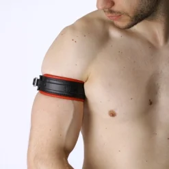 Bruthal Gear Brassard Boucle Cuir -Pas Cher Vestiaire Fetish Magasin brassard boucle cuir 17