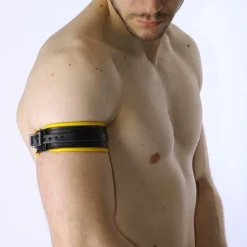 Bruthal Gear Brassard Boucle Cuir -Pas Cher Vestiaire Fetish Magasin brassard boucle cuir 3