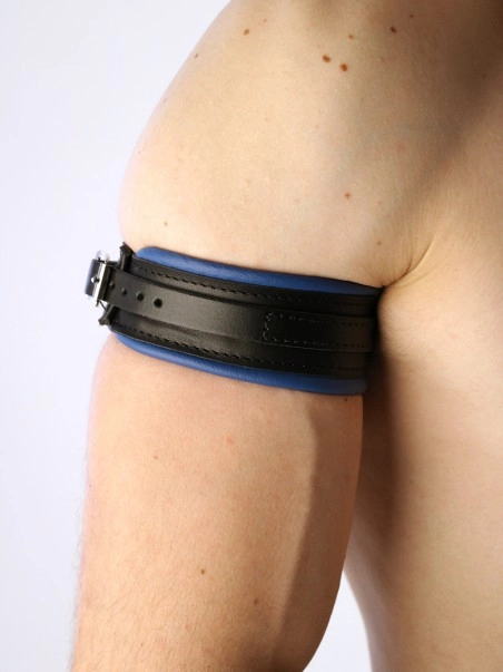 Bruthal Gear Brassard Boucle Cuir 2 Bruthal Gear Brassard Boucle Cuir – Image 2