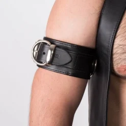 RoB Accessoires Brassard Cuir Boucle SM -Pas Cher Vestiaire Fetish Magasin brassard cuir boucle sm 3