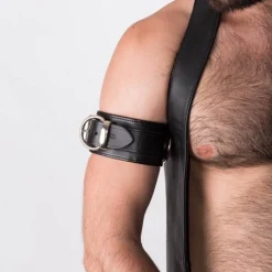 RoB Accessoires Brassard Cuir Boucle SM -Pas Cher Vestiaire Fetish Magasin brassard cuir boucle sm 4