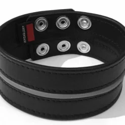 RoB Accessoires Brassard Large Ajustable Pressions 17 RoB Accessoires Brassard Large Ajustable Pressions -Pas Cher Vestiaire Fetish Magasin brassard large ajustable pressions 33