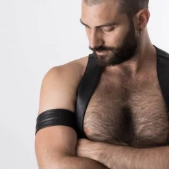 RoB Accessoires Brassard Large Ajustable Pressions 13 RoB Accessoires Brassard Large Ajustable Pressions -Pas Cher Vestiaire Fetish Magasin brassard large ajustable pressions 47