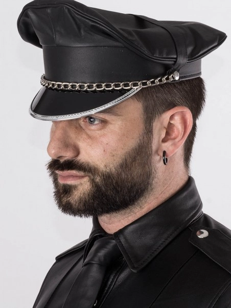 Rob Casquette Chaine Cuir 1 Rob Casquette Chaine Cuir