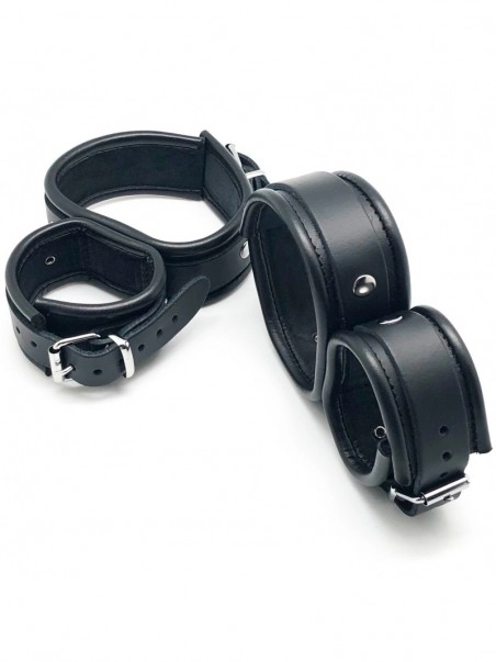 The Red Double Menottes Poignets Et Chevilles 3 The Red Double Menottes Poignets Et Chevilles – Image 3