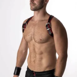 RoB Accessoires Harnais Epaules Bords Rouges En Cuir Souple 5 RoB Accessoires Harnais Epaules Bords Rouges En Cuir Souple -Pas Cher Vestiaire Fetish Magasin harnais epaules bords rouges en cuir souple 2