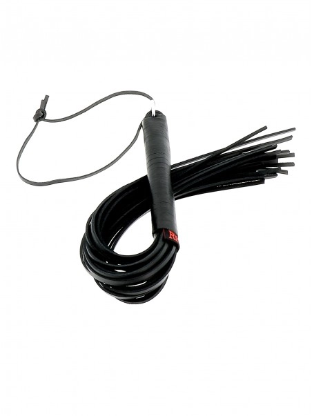 The Red Martinet En Cuir 1 The Red Martinet En Cuir