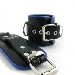 RoB Accessoires Menottes Cuir Bords Bleus -Pas Cher Vestiaire Fetish Magasin menottes bords bleus cuir 5