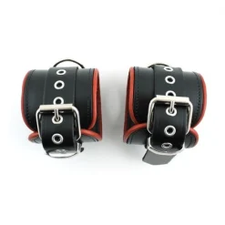 RoB Accessoires Menottes Cuir Chevilles Bords Rouges -Pas Cher Vestiaire Fetish Magasin menottes chevilles bords rouges cuir 2