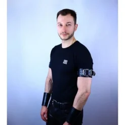 Nouveau T-shirt RoB Paris (plusieurs Coloris) 6 Nouveau T-shirt RoB Paris (plusieurs Coloris) -Pas Cher Vestiaire Fetish Magasin nouveau t shirt rob paris plusieurs coloris 2