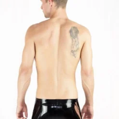 Short Court En Latex Avec Poche Gros Paquet - Latex 101 -Pas Cher Vestiaire Fetish Magasin short court en latex avec poche gros paquet latex 101 2